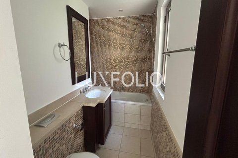 Apartment in Old Town, Dubai 2 bedrooms, 138 sq.m. № 46310 - photo 10