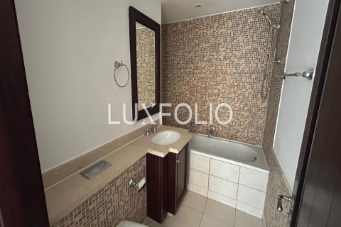 Apartment in Old Town, Dubai 2 bedrooms, 138 sq.m. № 46310 - photo 14