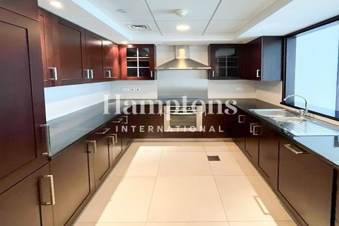 Apartment in Downtown Dubai (Downtown Burj Dubai), Dubai 1 bedroom, 74.22949700 sq.m. № 124299 - photo 3