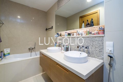 Apartamento en Claren Towers, Downtown Dubai (Downtown Burj Dubai), Dubai, 2 dormitorios, 114 m², № 45421 - foto 19