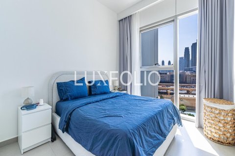 Apartment in Downtown Views II, Downtown Dubai (Downtown Burj Dubai), Dubai 3 bedrooms, 151 sq.m. № 45422 - photo 11