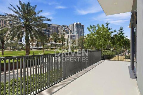 Apartment in Dubai Hills Estate, Dubai 2 bedrooms, 174.75 sq.m. № 136864