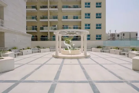 Apartment in Al Furjan, Dubai 2 bedrooms, 142 sq.m. № 68406 - photo 24