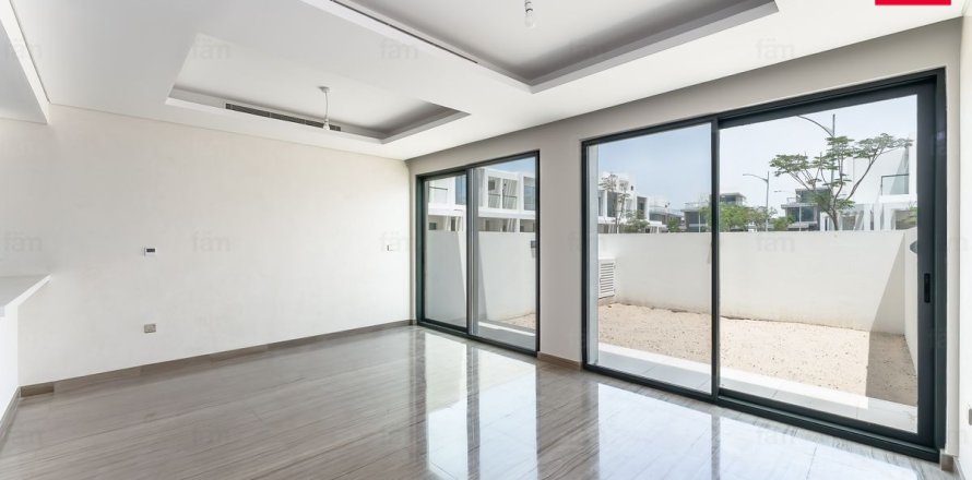 Villa en Dubai, 4 dormitorios, 228.7 m², № 109253