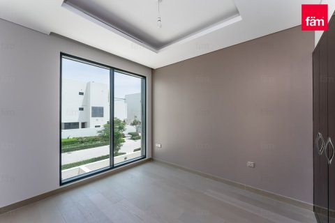 Villa en Dubai, 4 dormitorios, 228.7 m², № 109253 - foto 2