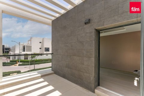 Villa en Dubai, 4 dormitorios, 228.7 m², № 109253 - foto 11