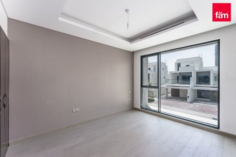Villa en Dubai, 4 dormitorios, 228.7 m², № 109253 - foto 5