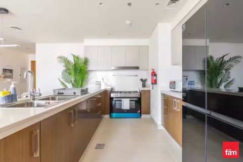 Apartment in Dubai 3 bedrooms, 145.7 sq.m. № 109252 - photo 13