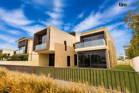 Villa in Dubai Hills Estate, Dubai 4 bedrooms, 665.7 sq.m. № 135211 - photo 18