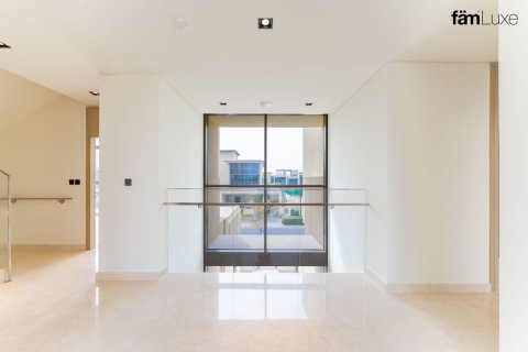 Villa in Dubai Hills Estate, Dubai 4 bedrooms, 665.7 sq.m. № 135211 - photo 5