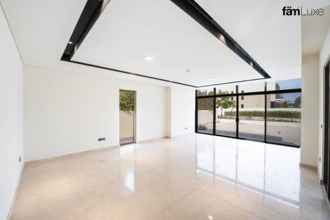 Villa in Dubai Hills Estate, Dubai 4 bedrooms, 665.7 sq.m. № 135211 - photo 21
