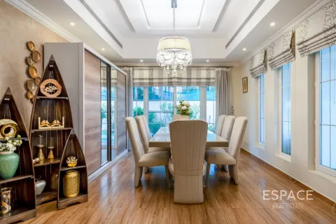 Villa in Arabian Ranches, Dubai 5 bedrooms, 460 sq.m. № 71128 - photo 9