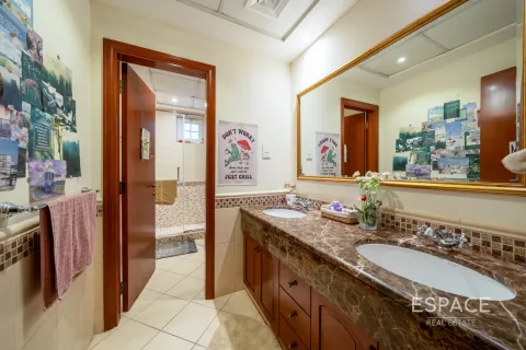 Villa in Arabian Ranches, Dubai 5 bedrooms, 460 sq.m. № 71128 - photo 20