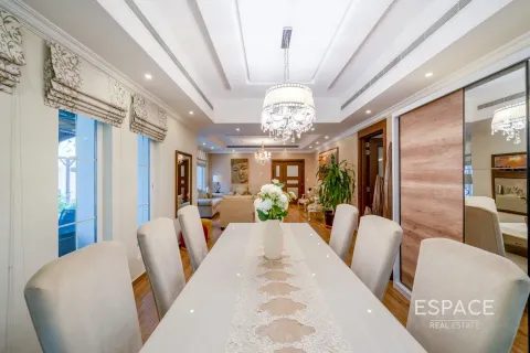 Villa in Arabian Ranches, Dubai 5 bedrooms, 460 sq.m. № 71128 - photo 11