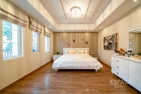 Villa in Arabian Ranches, Dubai 5 bedrooms, 460 sq.m. № 71128 - photo 16