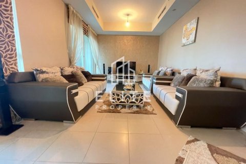 Apartamento en Mosela, The Views, Dubai, 2 dormitorios, 131 m², № 69815 - foto 3