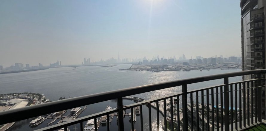 Apartment in Dubai 3 bedrooms, 199.7 sq.m. № 114490