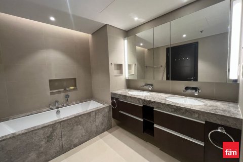 Apartment in Dubai 3 bedrooms, 199.7 sq.m. № 114490 - photo 7