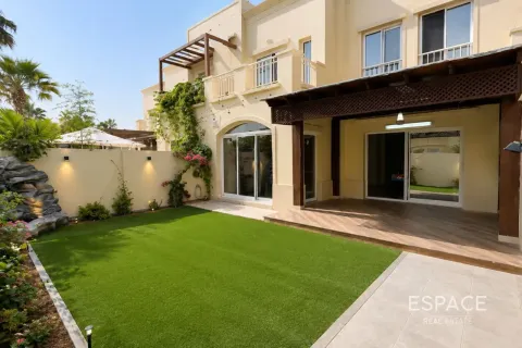 Villa à The Springs, Dubai, 3 chambres, 289 m², № 122890