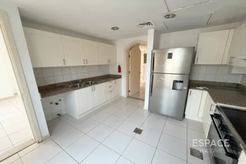 Villa à Springs 15, The Springs, Dubai, 3 chambres, 209 m², № 122885 - photo 3
