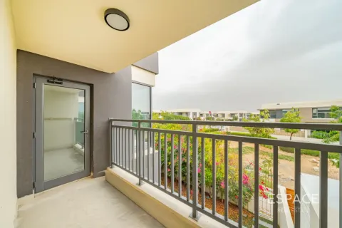 Вилла в Дубай Хилс Эстейт, Дубай, 4 спальни, 224м², № 122891