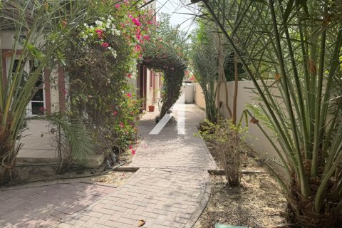 فيلا في فيلات, دبي 4 غرف نوم, 793.6 م² رقم 67661 - صورة 26