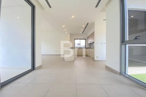 Снять в аренду виллу в Дубай Хилс Эстейт, Дубай: 3 спальни, 412м², № 24252 - фото 10
