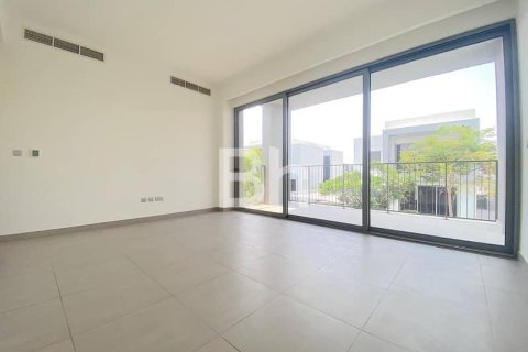 Снять в аренду виллу в Дубай Хилс Эстейт, Дубай: 3 спальни, 412м², № 24252 - фото 3
