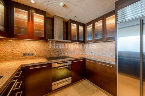 Appartement à Burj Khalifa, Dubai, 2 chambres, 132.66548400 m², № 63542 - photo 3