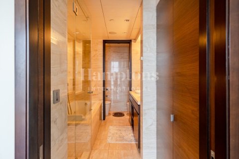 Appartement à Burj Khalifa, Dubai, 2 chambres, 132.66548400 m², № 63542 - photo 9