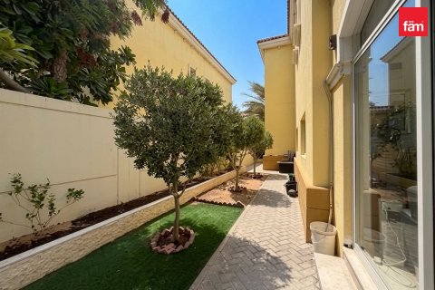 Villa in Jumeirah Park, Dubai 3 bedrooms, 503.7 sq.m. № 123105 - photo 5