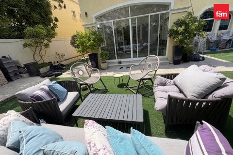 Villa in Jumeirah Park, Dubai 3 bedrooms, 503.7 sq.m. № 123105 - photo 18