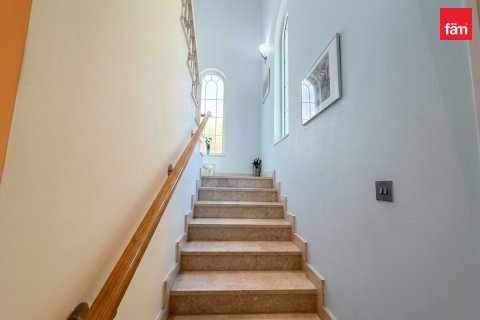Villa in Jumeirah Park, Dubai 3 bedrooms, 503.7 sq.m. № 123105 - photo 21