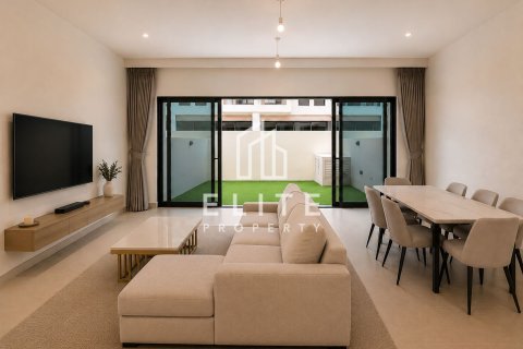 Adosado en Damac Lagoons, Dubai, 4 dormitorios, 209 m², № 134918 - foto 2