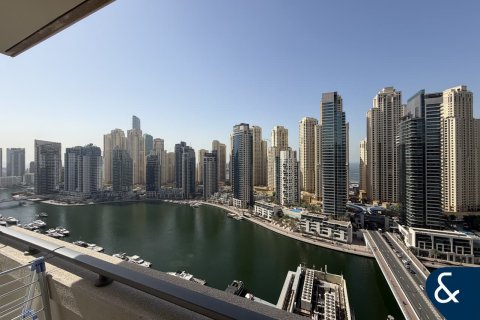 Apartment in AL MAJARA TOWERS in Dubai Marina, Dubai 3 bedrooms, 191 sq.m. № 99189 - photo 16