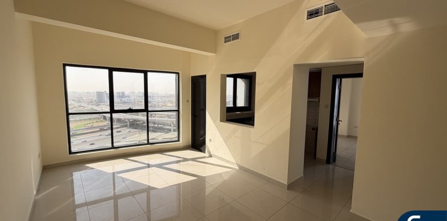 Apartment in Dubai Marina, Dubai 2 bedrooms, 102 sq.m. № 99180