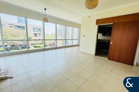 Apartment in The Views, Dubai 2 bedrooms, 128 sq.m. № 99178 - photo 3