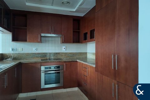 Apartment in The Views, Dubai 2 bedrooms, 128 sq.m. № 99178 - photo 7