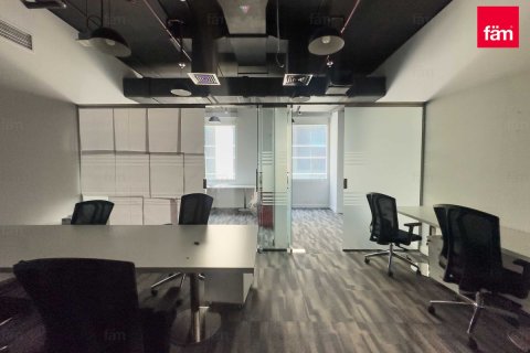 Office in Business Bay, Dubai 299.7 sq.m. № 41290 - photo 11