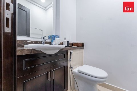 Купить виллу в Дубае: 3 спальни, 186.3м², № 71590 - фото 13