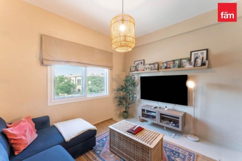 Купить виллу в Дубае: 3 спальни, 186.3м², № 71590 - фото 17