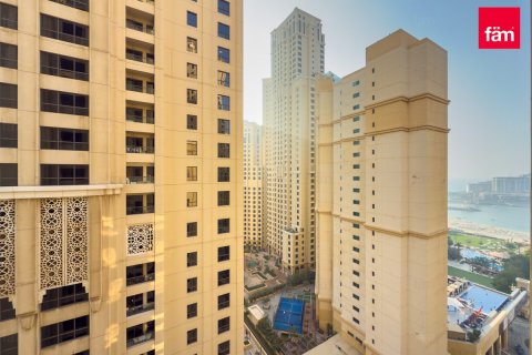 Apartment in Dubai 3 bedrooms, 170.8 sq.m. № 71588 - photo 18