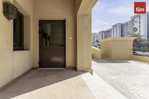 Снять в аренду таунхаус в Пальме Джумейре, Дубай: 3 спальни, 347.9м², № 71581 - фото 15