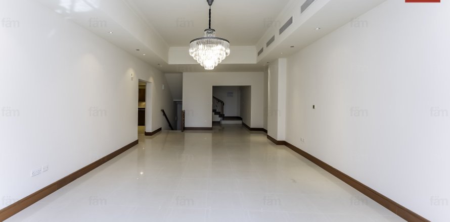 Таунхаус в Пальме Джумейре, Дубай, 3 спальни, 347.9м², № 71581