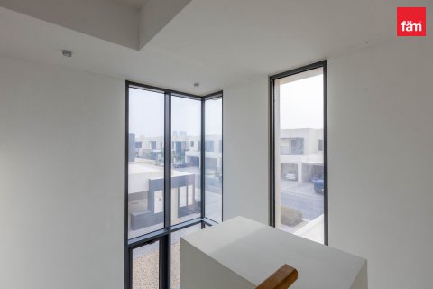 Townhouse in Dubai Hills Estate, Dubai 4 bedrooms, 270.8 sq.m. № 133095 - photo 6
