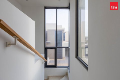 Townhouse in Dubai Hills Estate, Dubai 4 bedrooms, 270.8 sq.m. № 133095 - photo 14