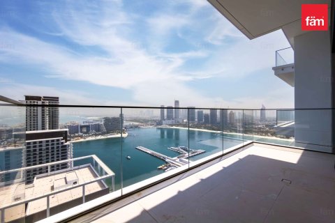 Apartment in Dubai Harbour, Dubai 4 bedrooms, 225.8 sq.m. № 133097 - photo 17