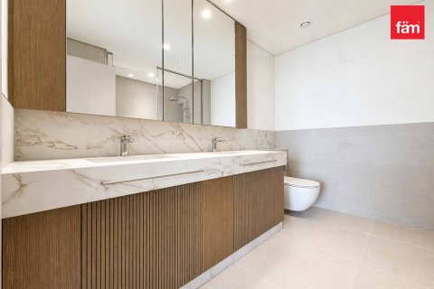 Apartment in Dubai Harbour, Dubai 4 bedrooms, 225.8 sq.m. № 133097 - photo 9