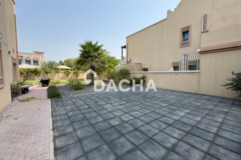 Villa in Jumeirah Village Triangle, Dubai 2 bedrooms, 250 sq.m. № 124436 - photo 22