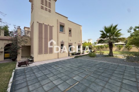 Villa in Jumeirah Village Triangle, Dubai 2 bedrooms, 250 sq.m. № 124436 - photo 23